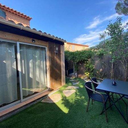 Agreable Studio Proche Sttropez Piscine Et Tennis Gassin Eksteriør bilde