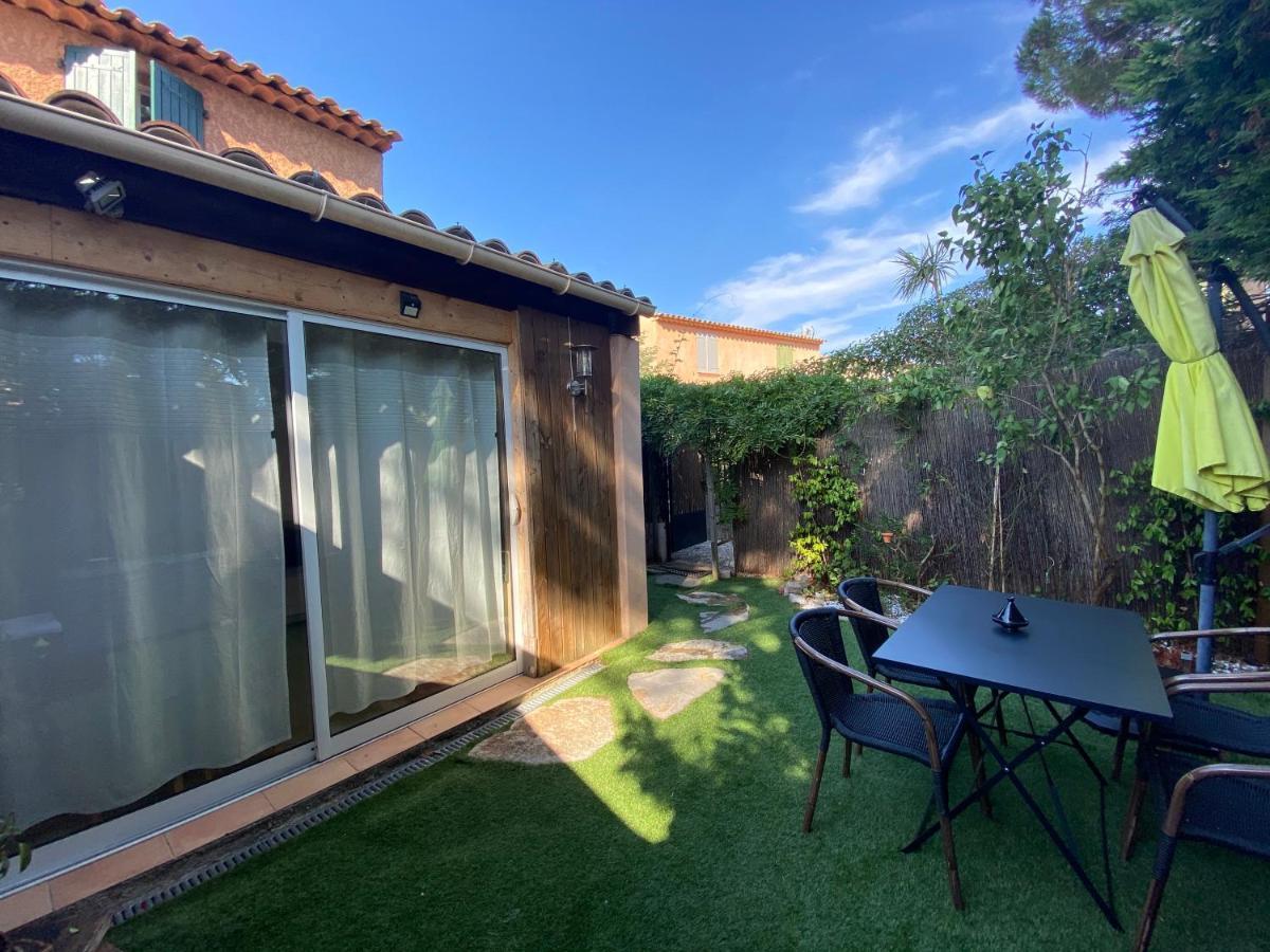 Agreable Studio Proche Sttropez Piscine Et Tennis Gassin Eksteriør bilde
