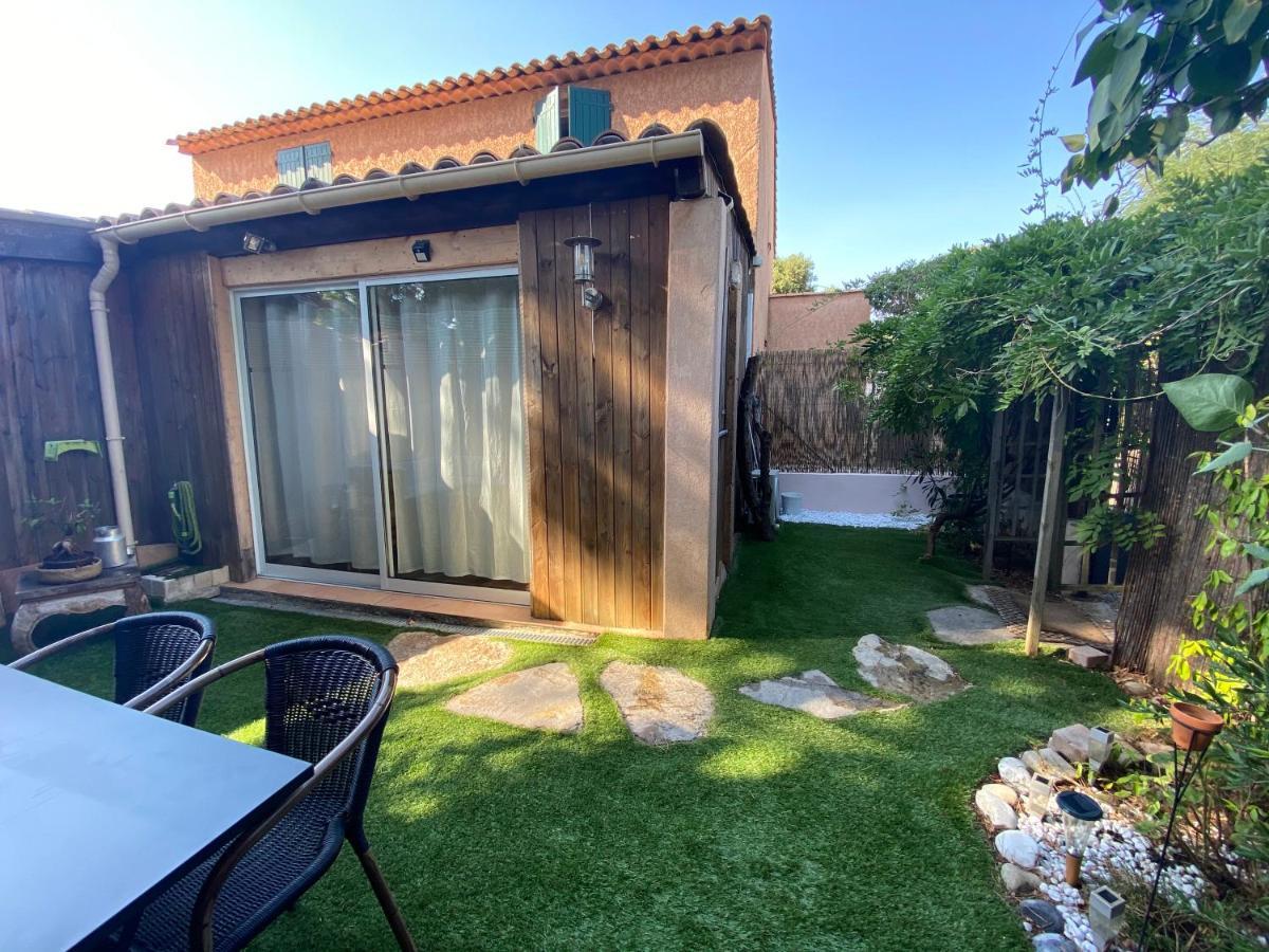 Agreable Studio Proche Sttropez Piscine Et Tennis Gassin Eksteriør bilde