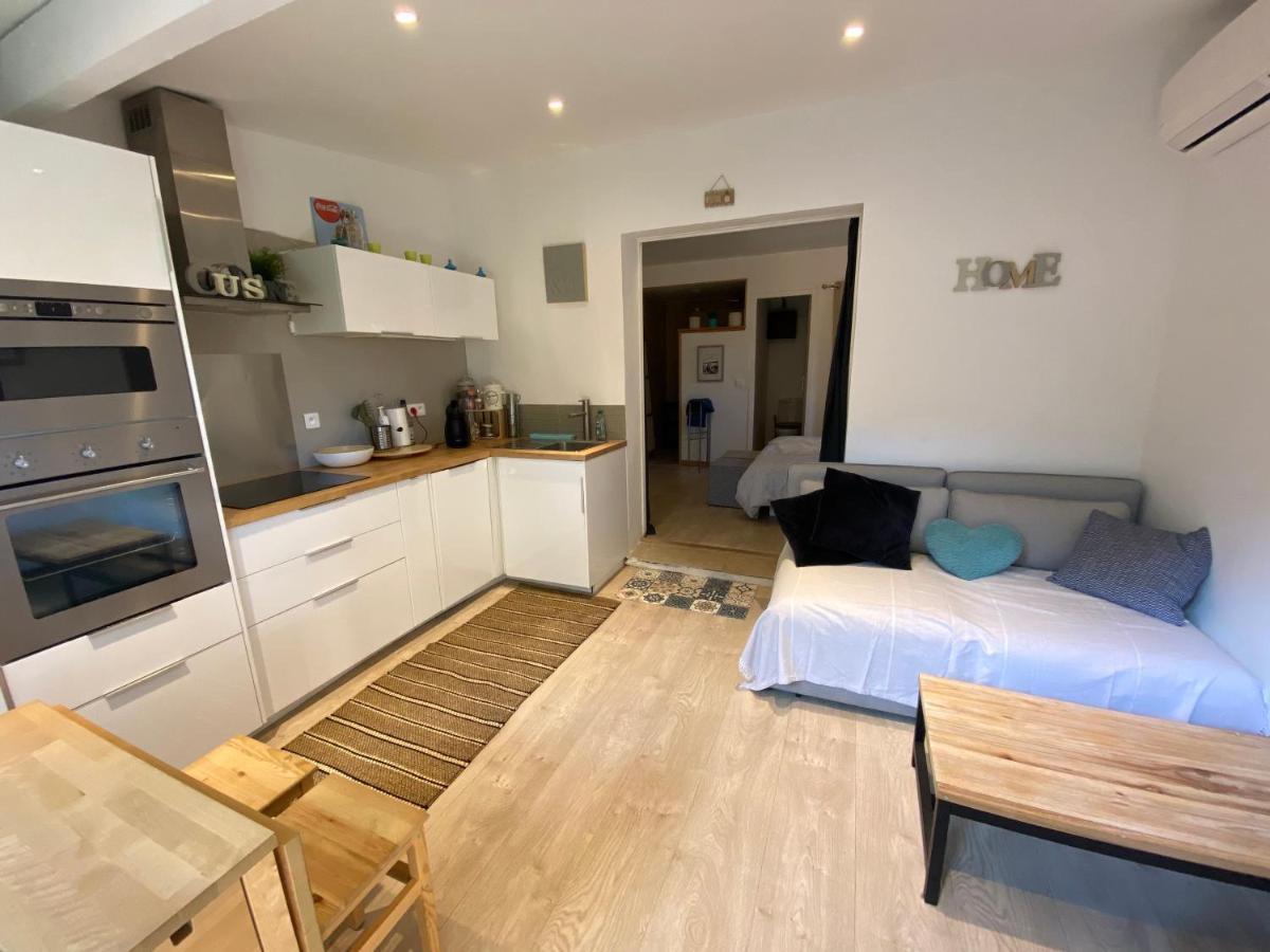 Agreable Studio Proche Sttropez Piscine Et Tennis Gassin Eksteriør bilde
